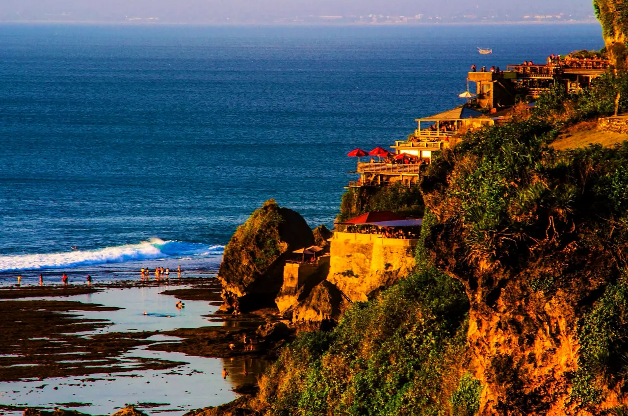 Suluban Beach, Bali